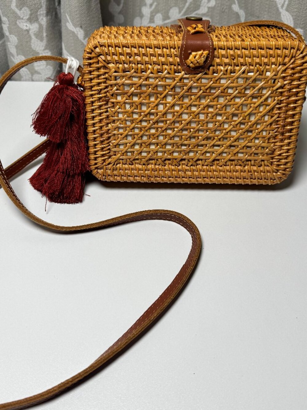 Woven Rattan Wicker Crossbody Bag Boho Tassel Purse